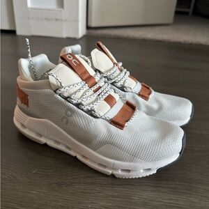 NIB On cloud cloudnova size 7 white pearl color